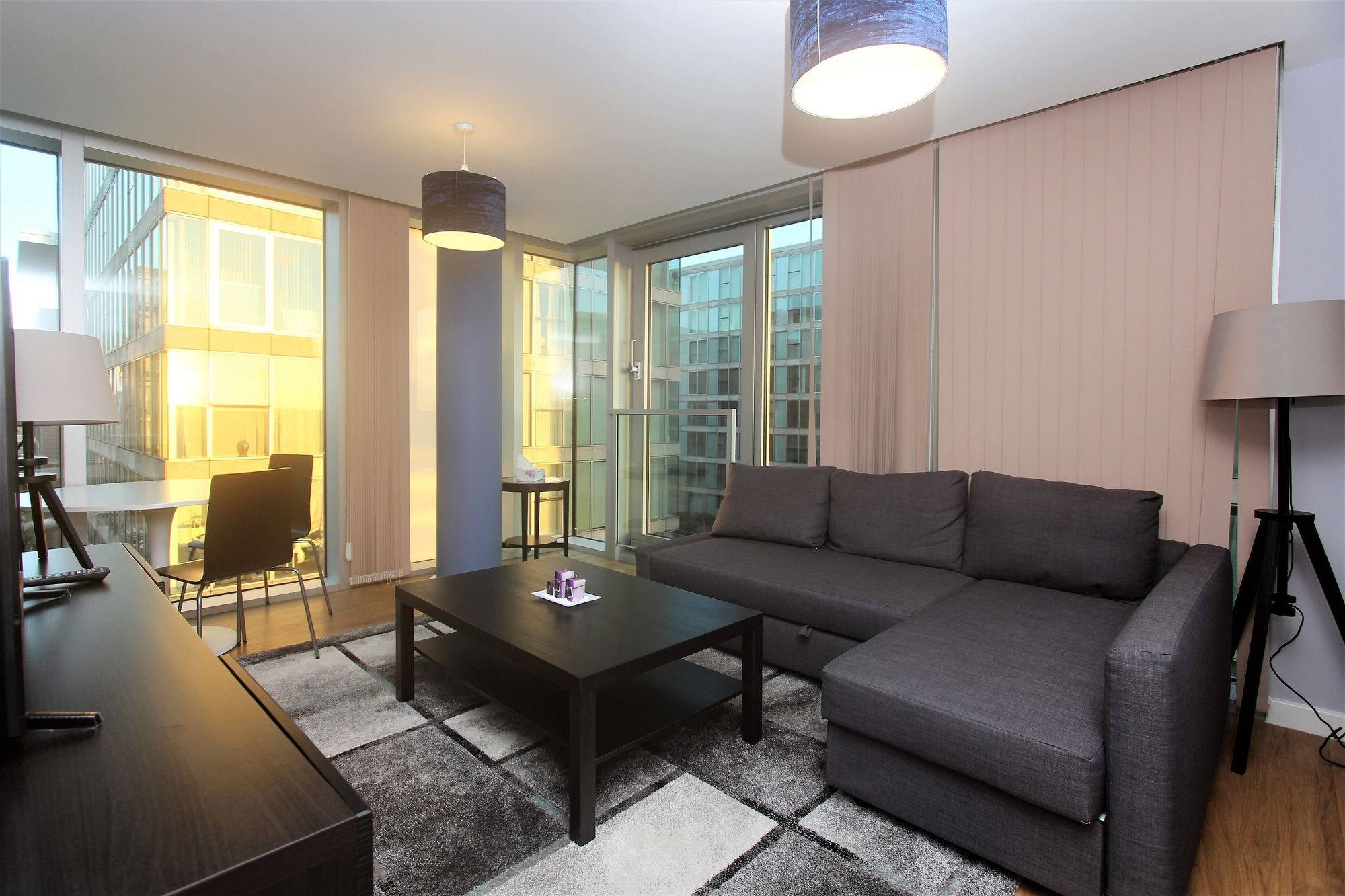 Central Mk Apartments Milton Keynes Dış mekan fotoğraf